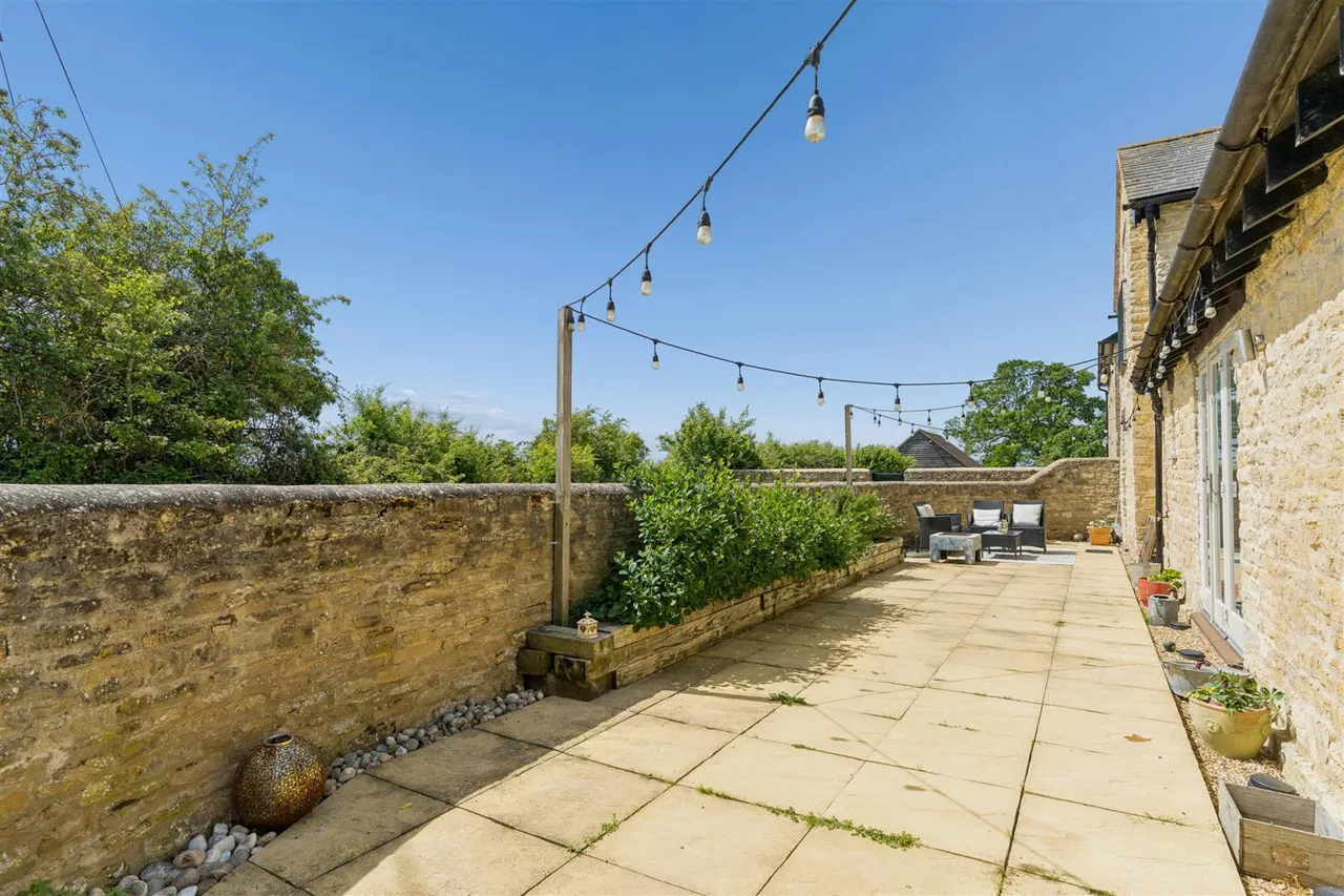 Water Lane, Sherington, photo 22