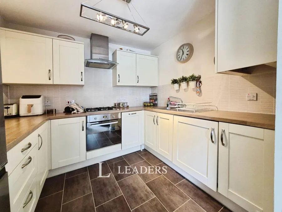 Millward Drive, Bletchley, MK2, photo 3