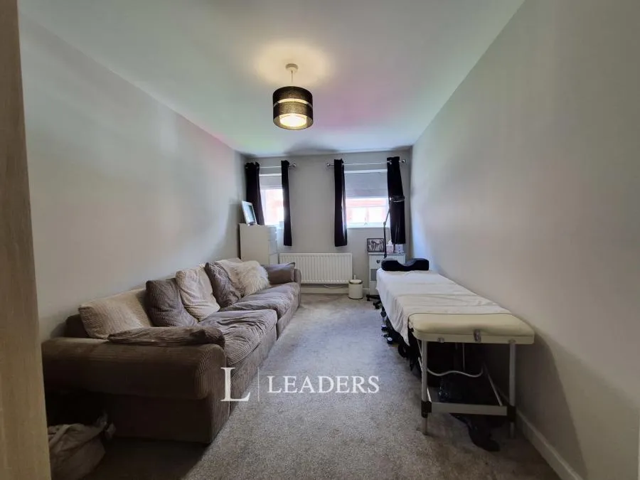 Millward Drive, Bletchley, MK2, photo 9