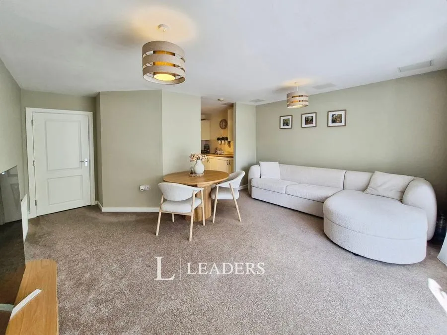 Millward Drive, Bletchley, MK2, photo 2