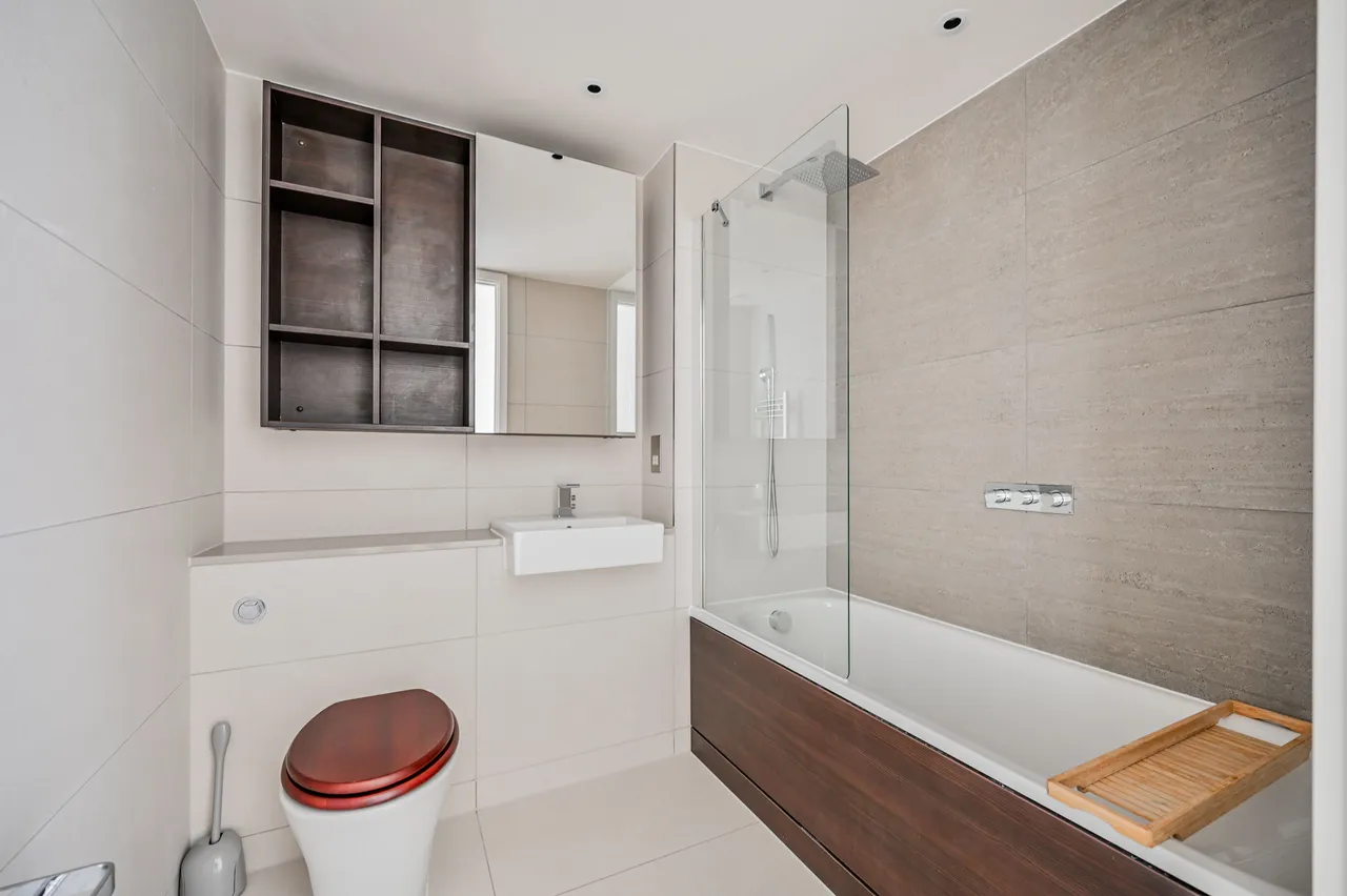 London, N17, photo 19