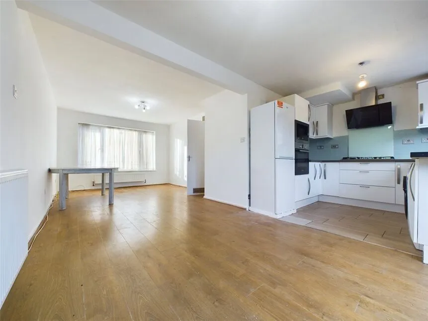 3 bed house to rent, West Malling Way, Hornchurch, RM12