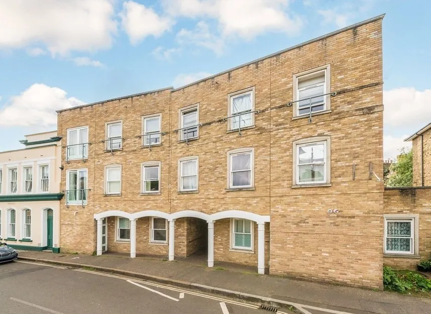 1 bed flat for sale — Station Road, Twickenham, TW1
