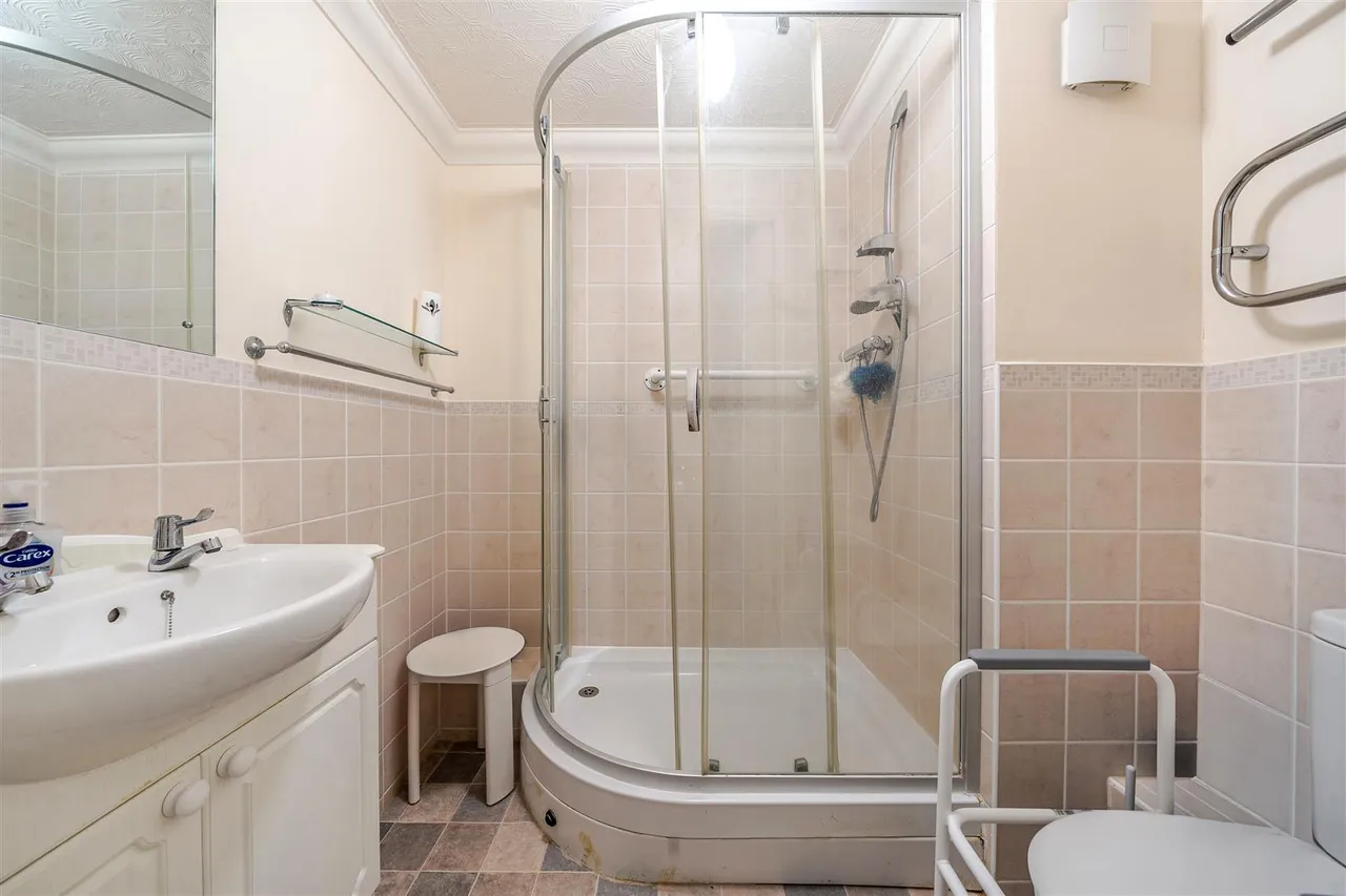 Beach Avenue, Birchington, CT7, photo 9