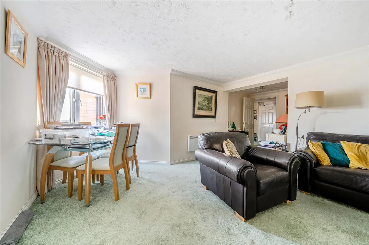 Beach Avenue, Birchington, CT7, photo 4