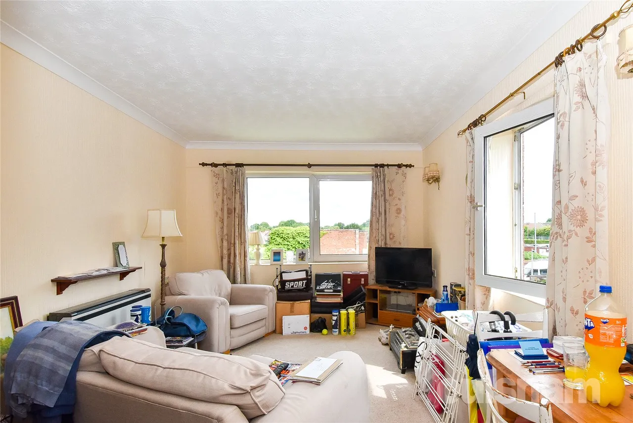 Alcester Road South, Kings Heath, Birmingham, B14 6DT, photo 2