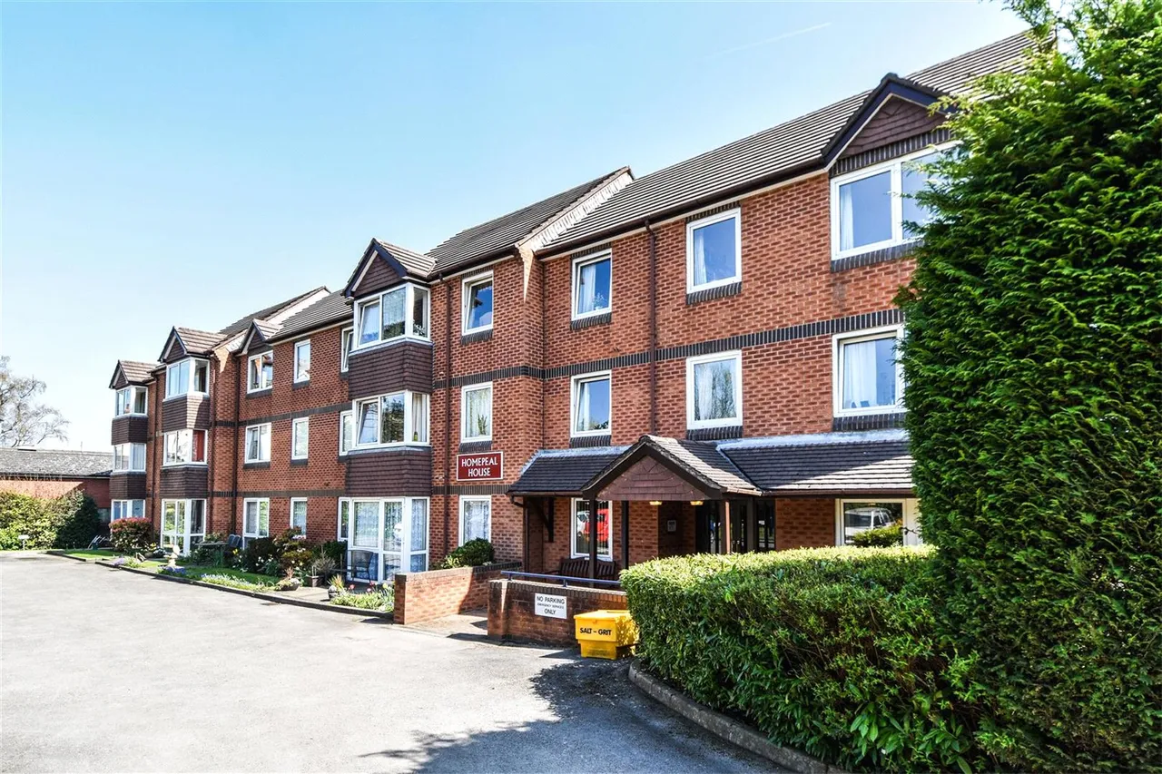 1 bed flat for sale — Alcester Road South, Kings Heath, Birmingham, B14 6DT