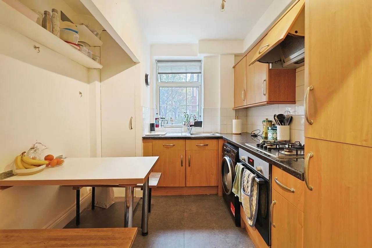 Daryngton House, Hartington Road, London, SW8, photo 5
