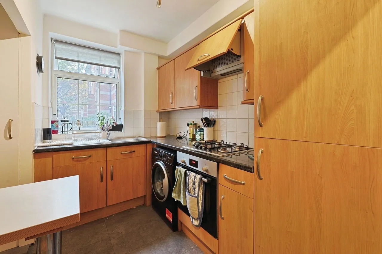 Daryngton House, Hartington Road, London, SW8, photo 14