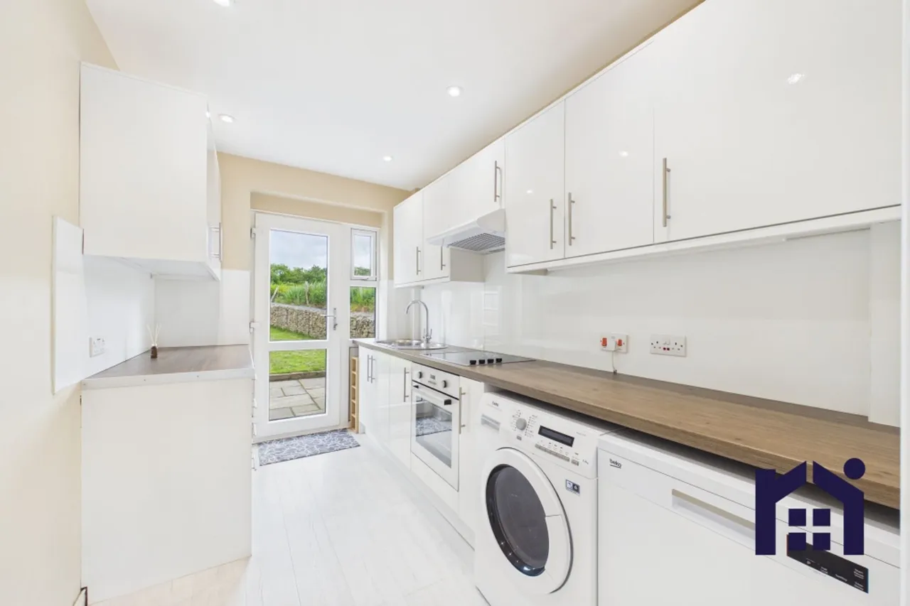 Highgrove Avenue, Charnock Richard, Chorley, PR7 5LW, photo 8