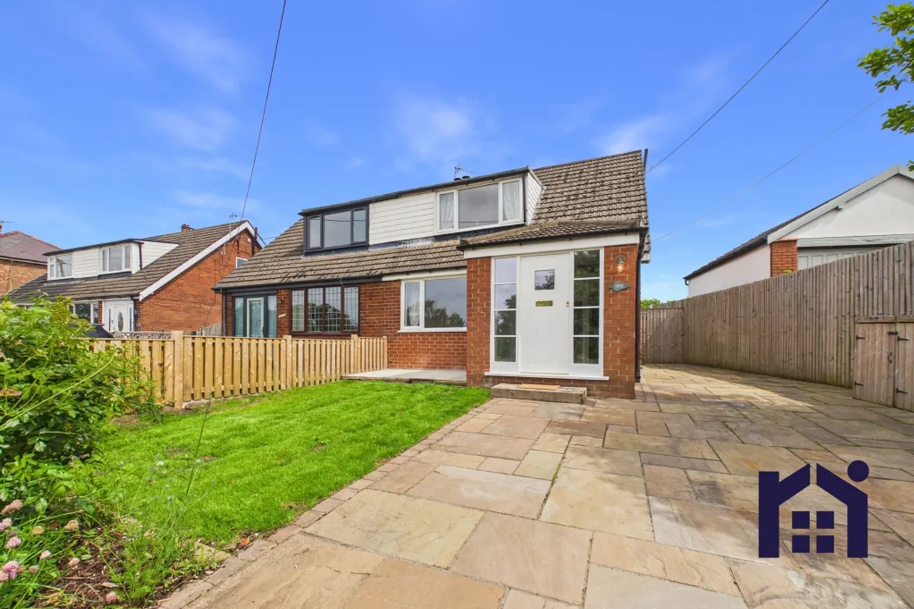 2 bed house for sale — Highgrove Avenue, Charnock Richard, Chorley, PR7 5LW