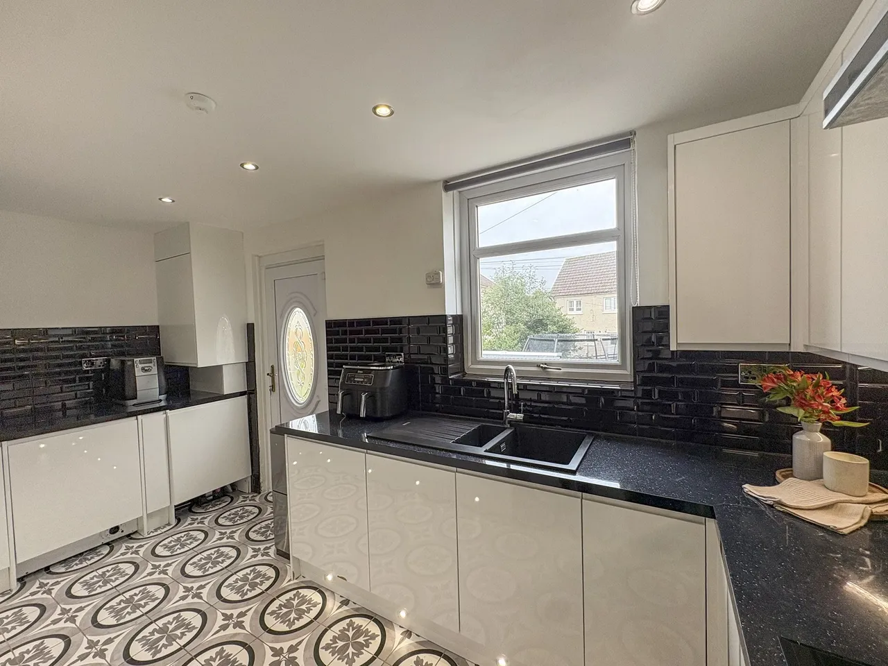 Innerwood Road, Kilwinning, KA13 7DX, photo 4