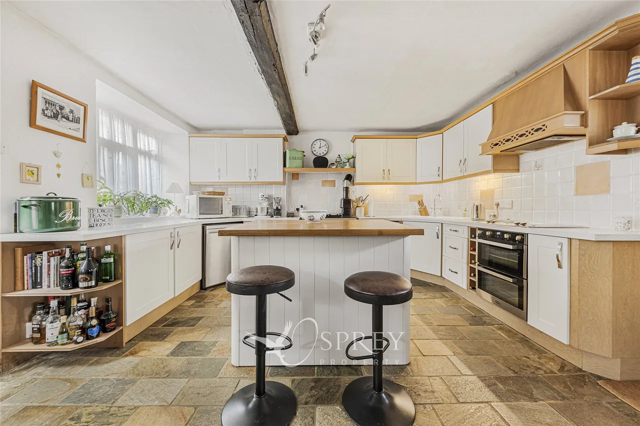 3 bed house for sale, High Street, Brigstock, NN14
