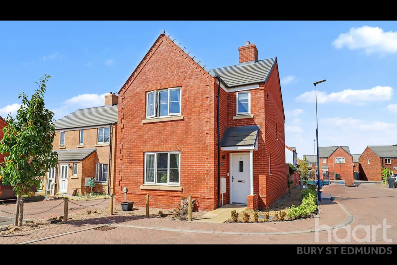 3 bed house for sale, Gates Close, Thurston, IP31