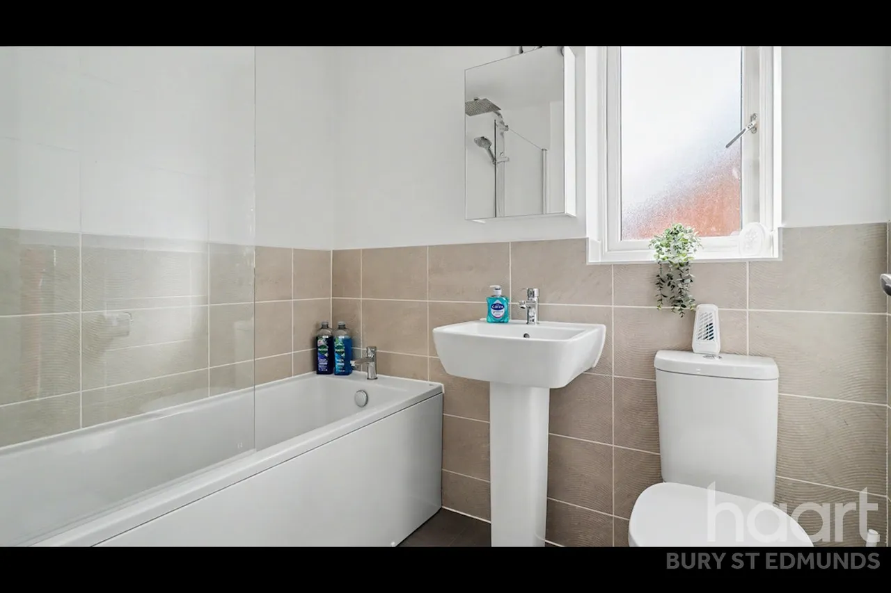 Gates Close, Thurston, IP31, photo 9