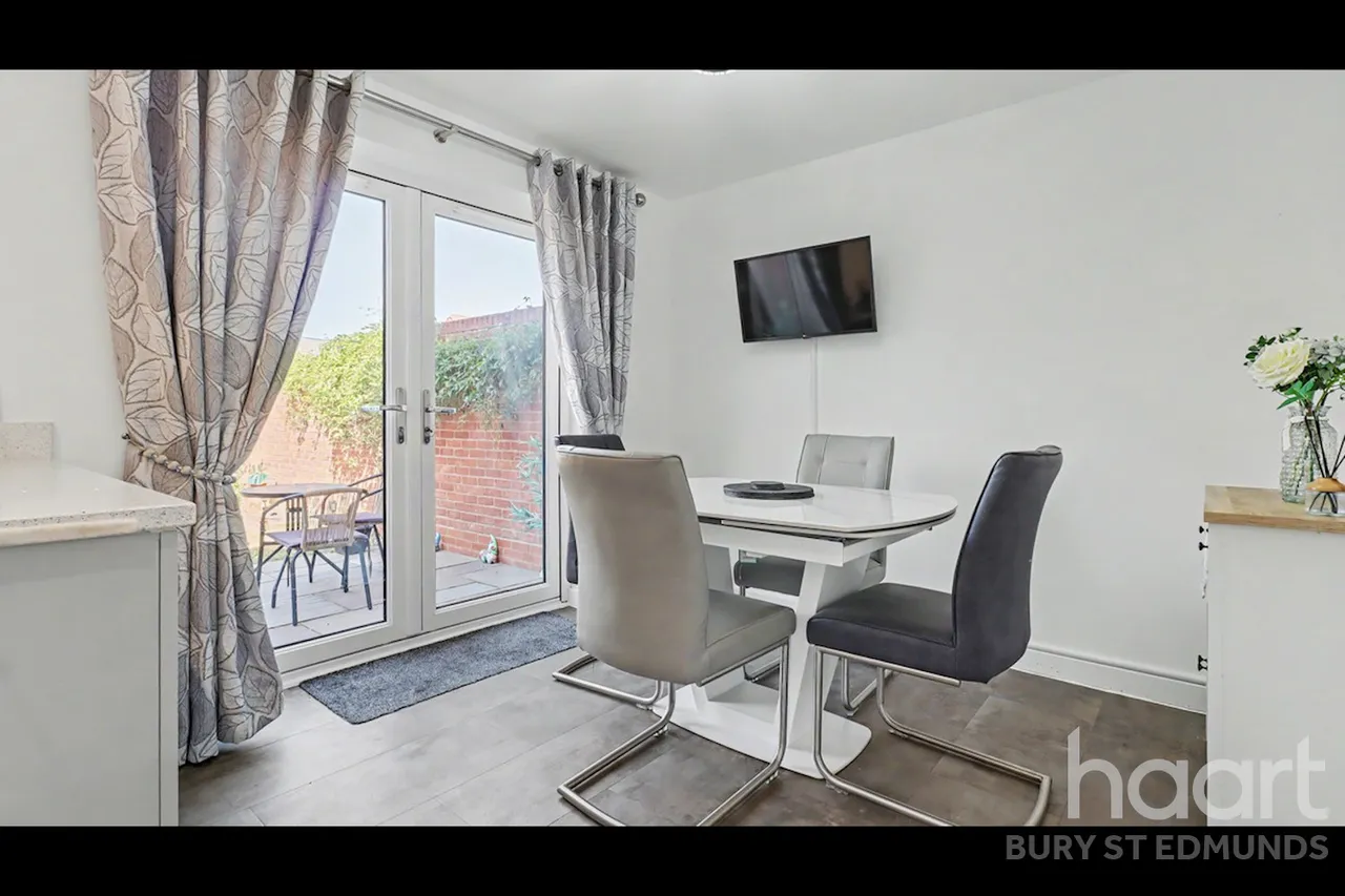 Gates Close, Thurston, IP31, photo 5