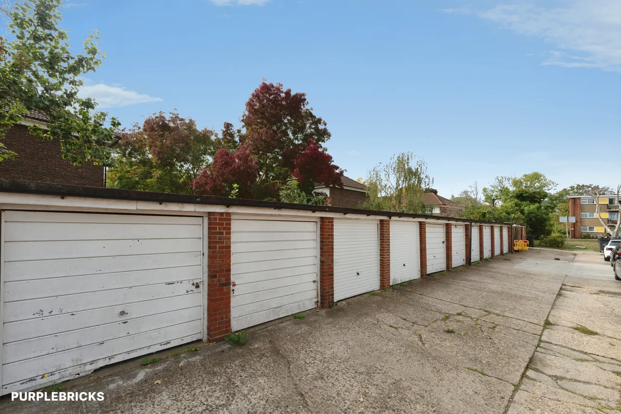 Chalklands, Wembley, HA9, photo 17