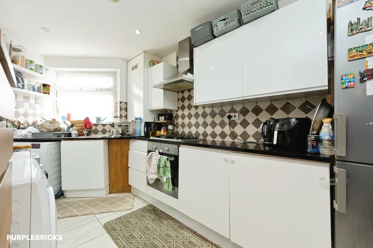Chalklands, Wembley, HA9, photo 3