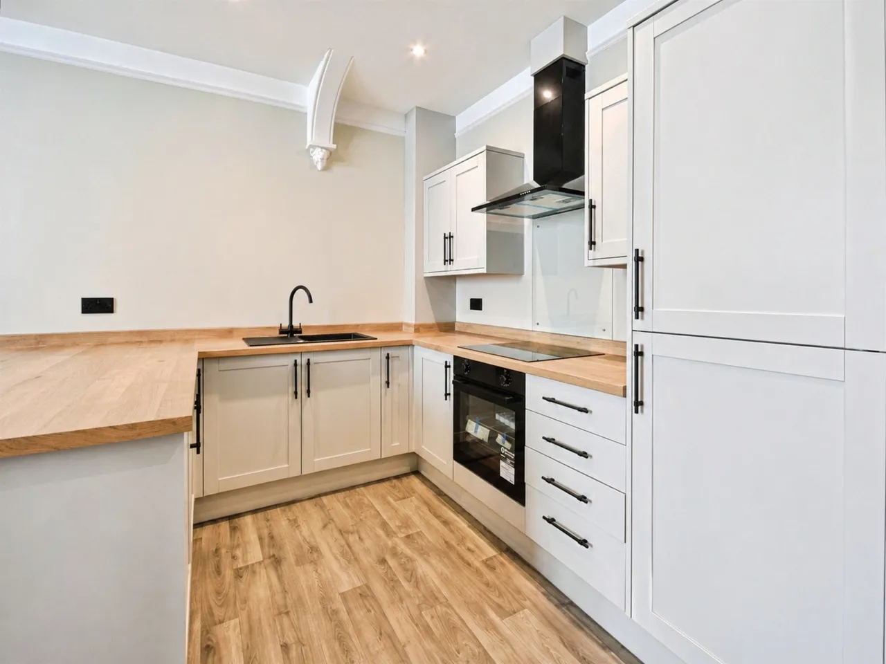 Bampton Street, Tiverton, EX16, photo 3