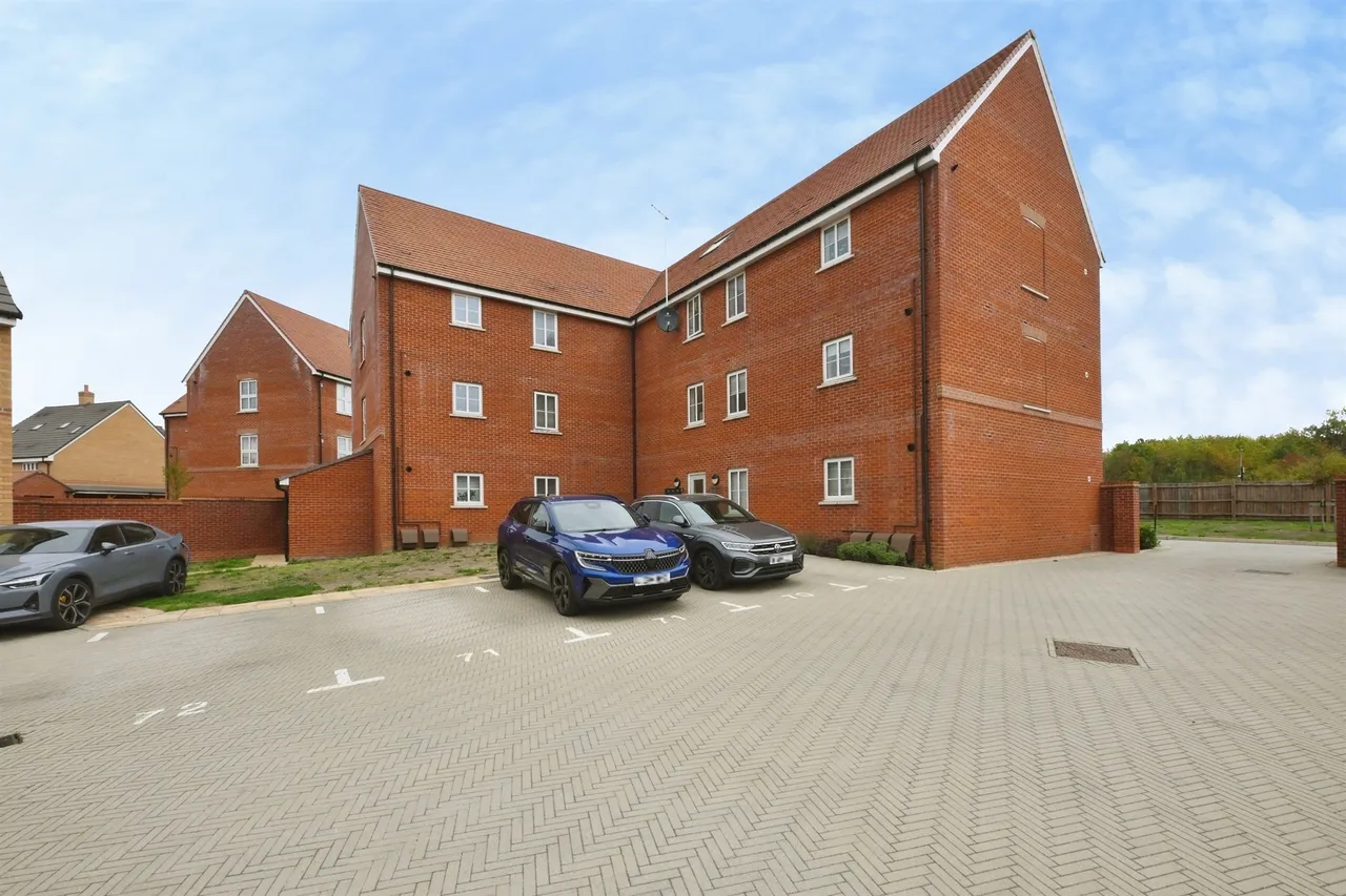 Moye Close, Hoddesdon, EN11, photo 16