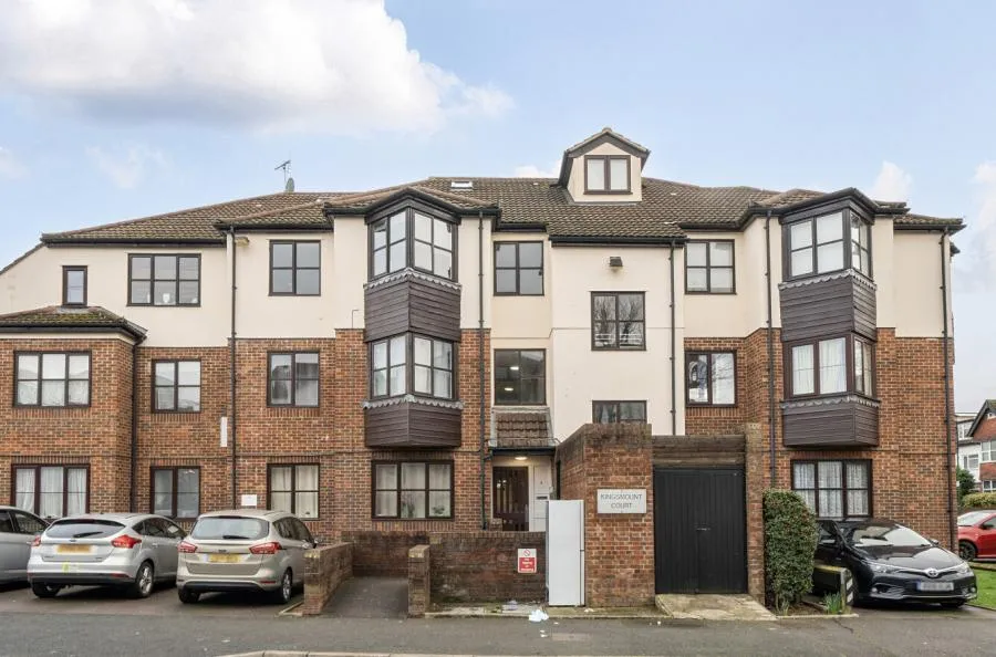 1 bed flat for sale, Lewis Road, Sutton, SM1