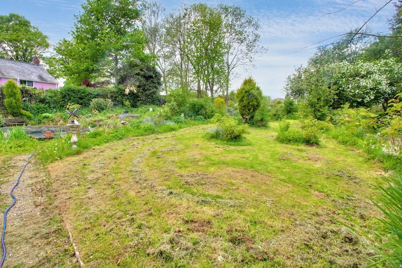 Raglan, Usk, NP15, photo 20