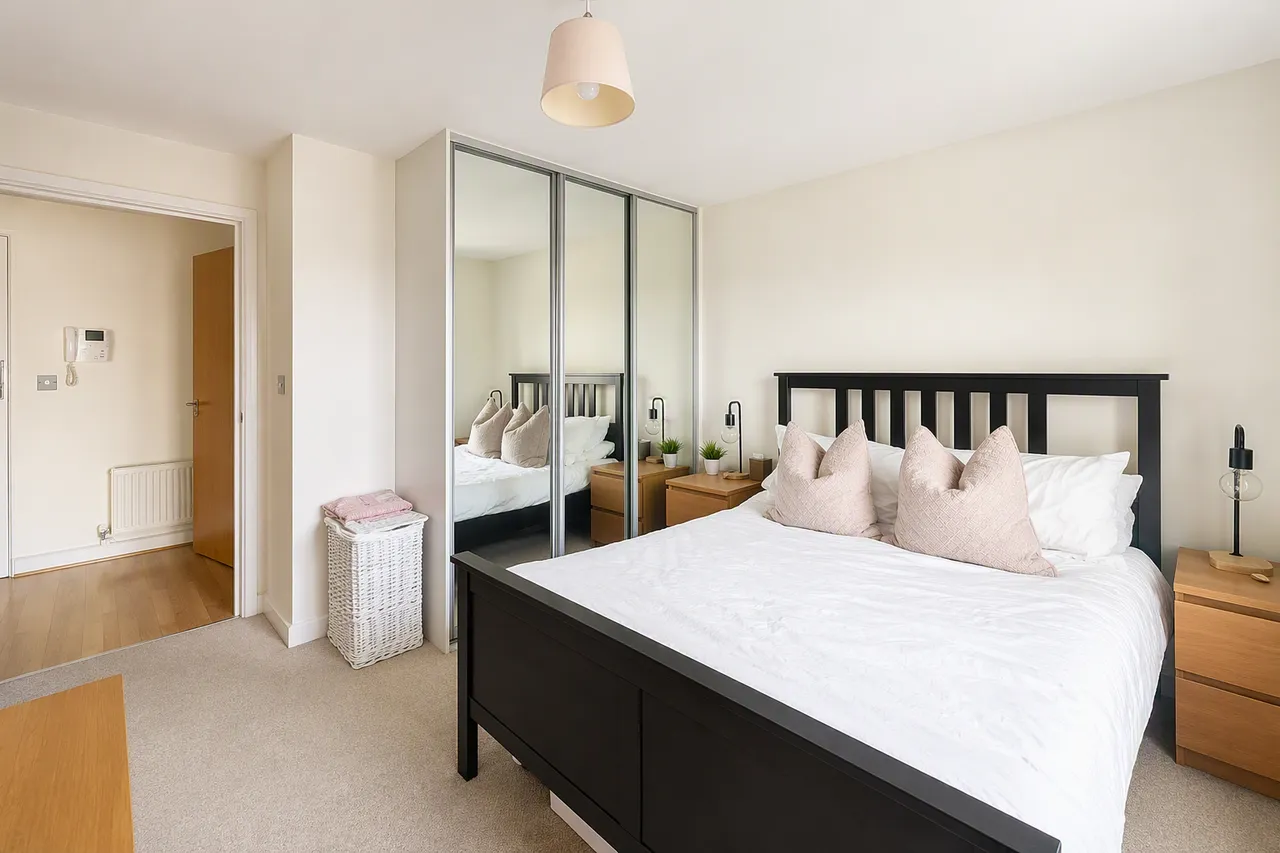 Jubilee Court, South Woodford, E18, photo 8