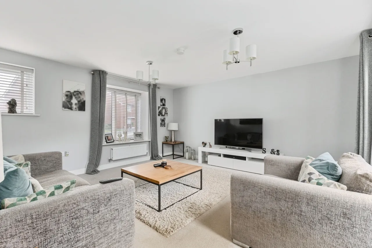 Aspen Drive, Wymondham, NR18, photo 6