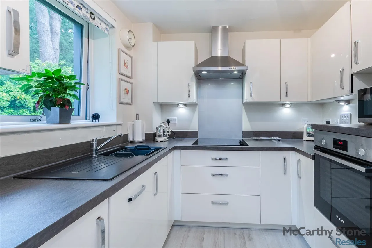 Lindsay Road, Poole, BH13, photo 5