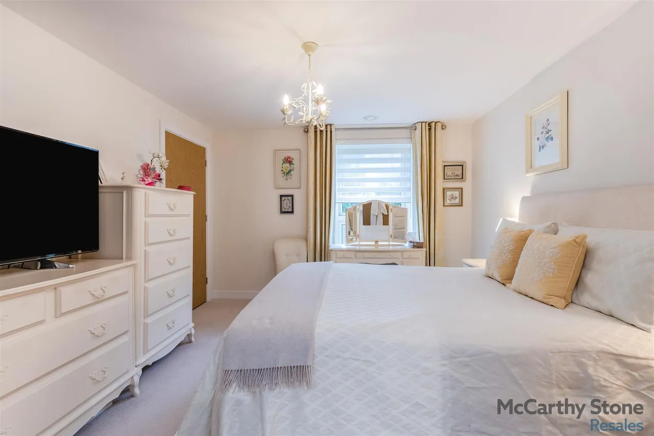 Lindsay Road, Poole, BH13, photo 12