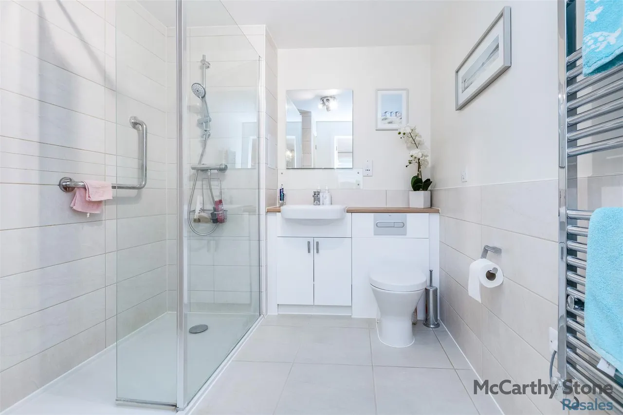 Lindsay Road, Poole, BH13, photo 9