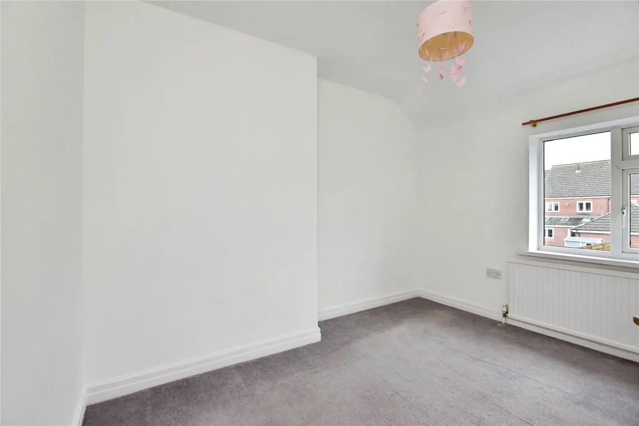 Somerville Avenue, Newcastle, Staffordshire, ST5, photo 7