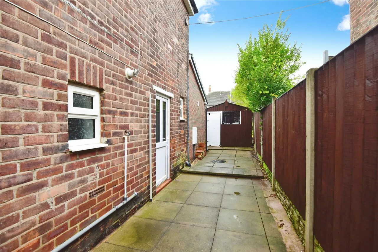 Somerville Avenue, Newcastle, Staffordshire, ST5, photo 19
