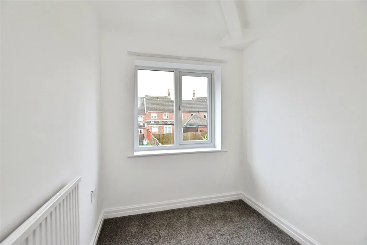 Somerville Avenue, Newcastle, Staffordshire, ST5, photo 10