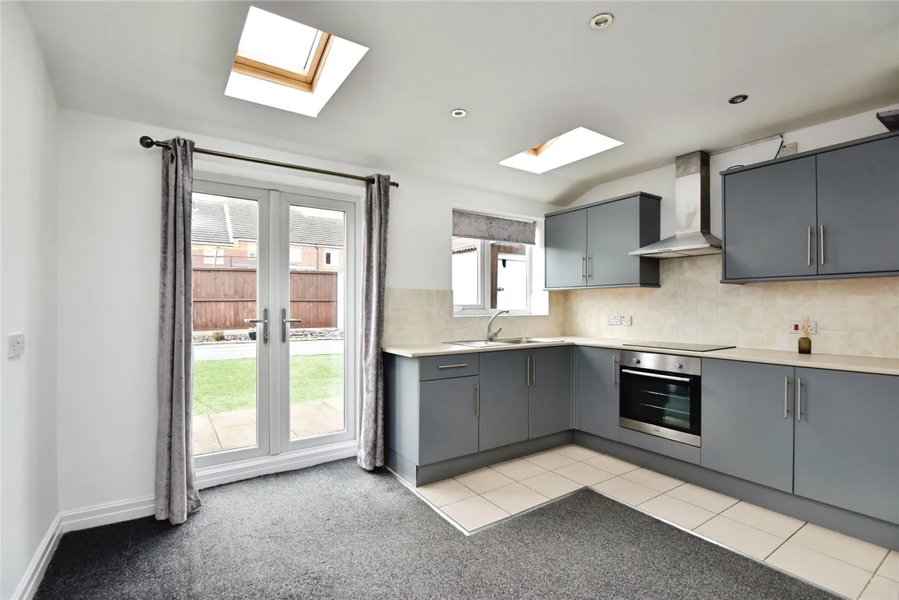 Somerville Avenue, Newcastle, Staffordshire, ST5, photo 5