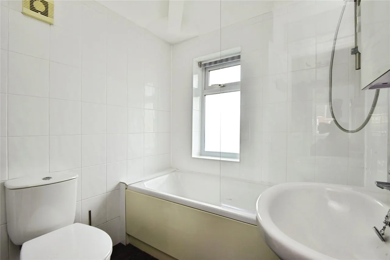 Somerville Avenue, Newcastle, Staffordshire, ST5, photo 13