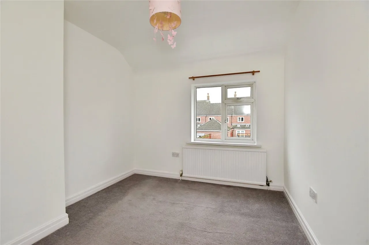 Somerville Avenue, Newcastle, Staffordshire, ST5, photo 9