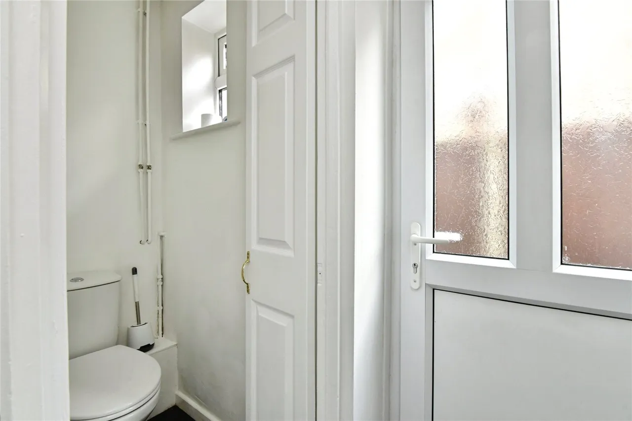Somerville Avenue, Newcastle, Staffordshire, ST5, photo 14