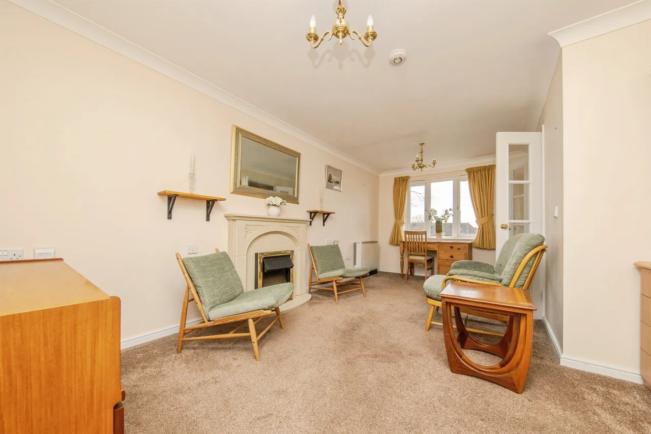 Cliff Lane, Ipswich, IP3, photo 2