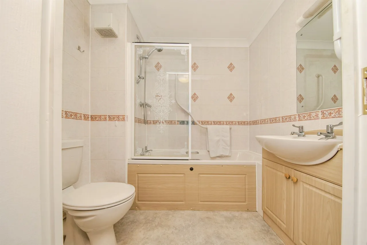 Cliff Lane, Ipswich, IP3, photo 8