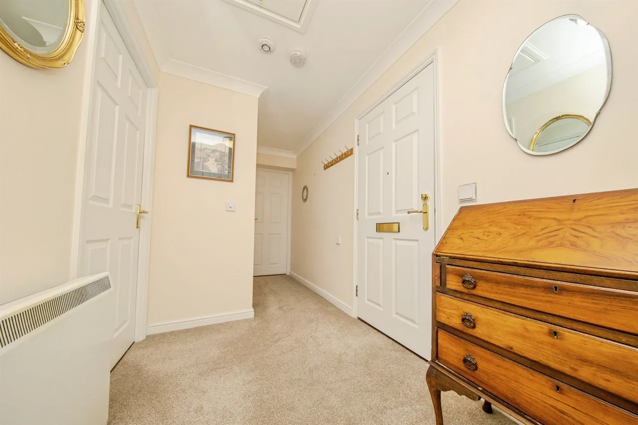 Cliff Lane, Ipswich, IP3, photo 12