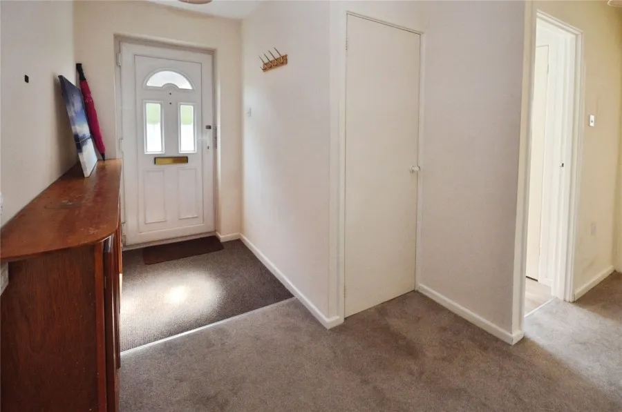 Bungalow Under Offer with 2 bedrooms in Bishop's Stortford, CM23, photo 2