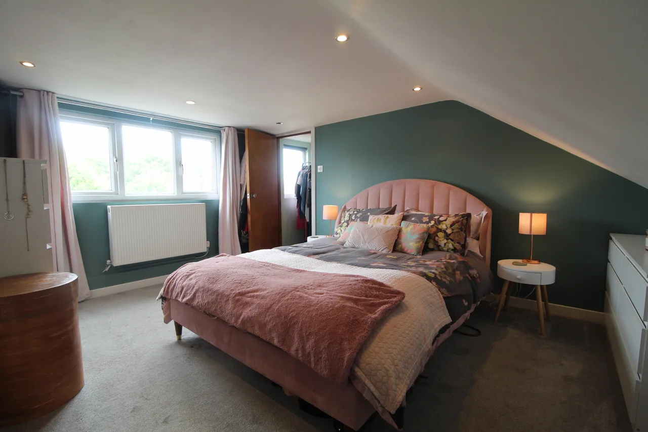 Stockport Road, Marple, SK6, photo 3