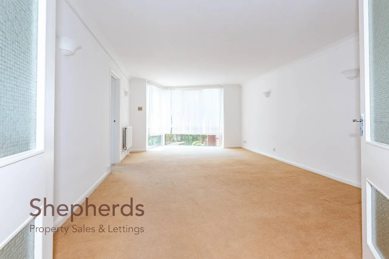 Eversley Lodge, Park View, EN11, photo 4