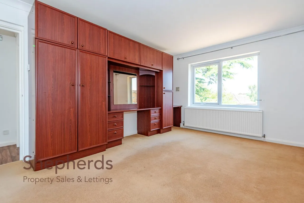 Eversley Lodge, Park View, EN11, photo 8