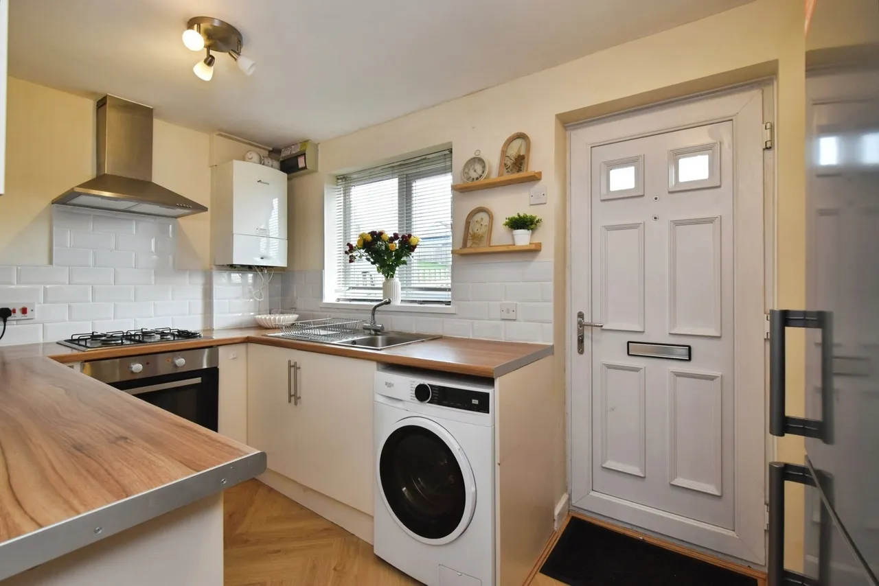 Bronwydd, Birchgrove, SA7, photo 6