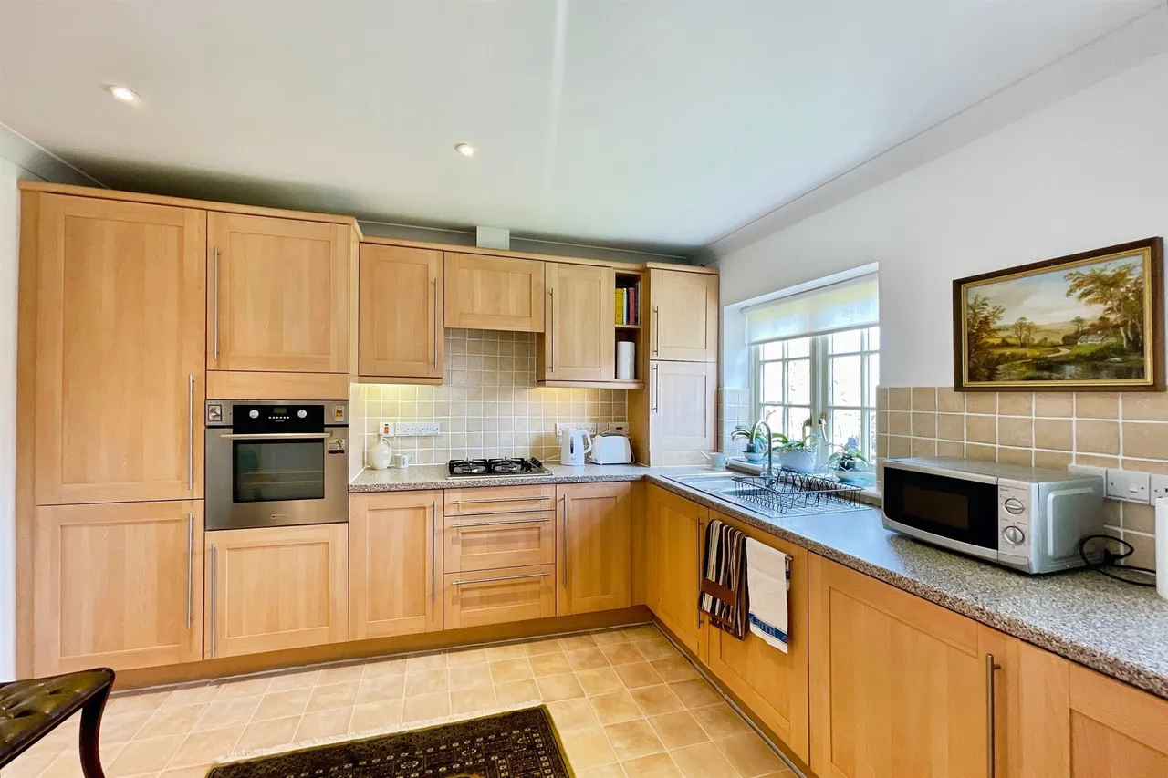 Gatchell Oaks, Trull, TA3, photo 8