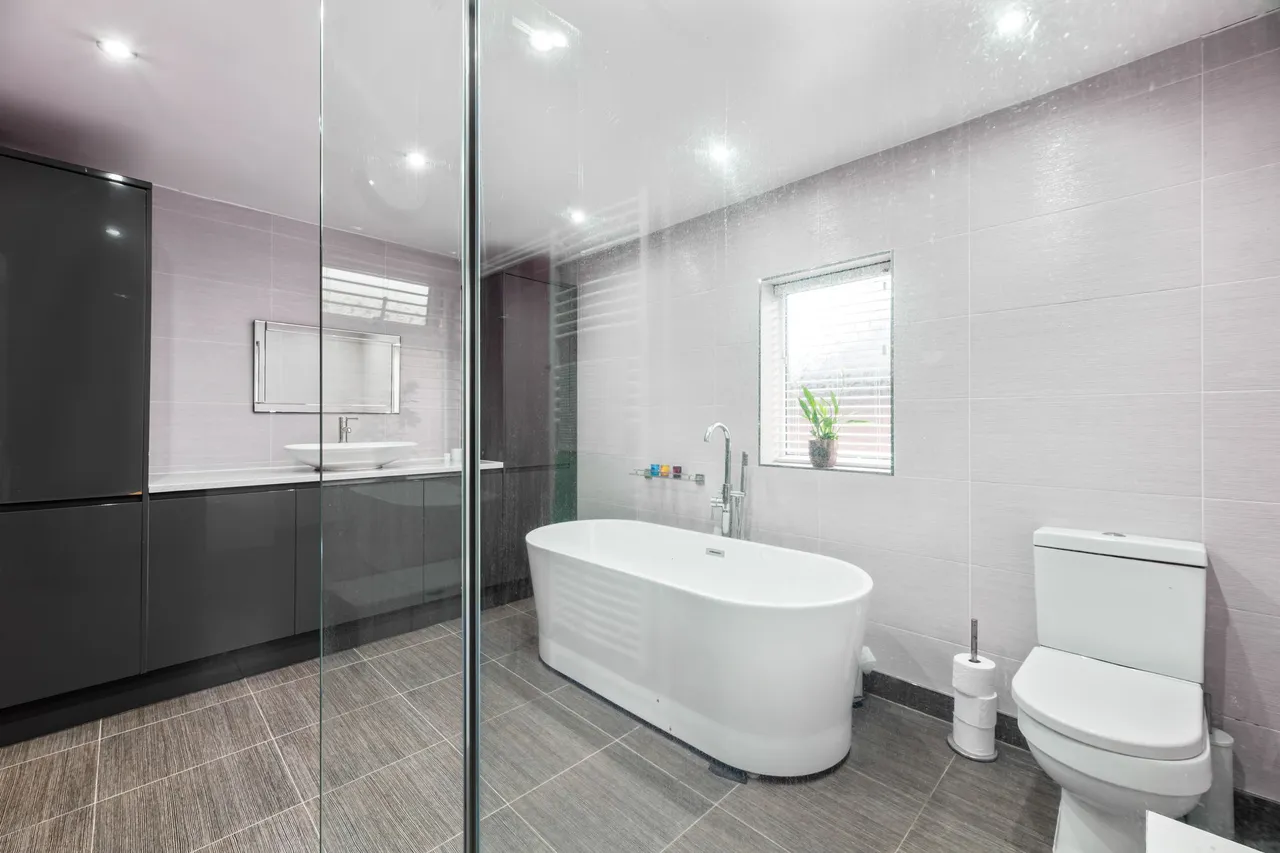 Orchard Close, Frodsham, photo 23