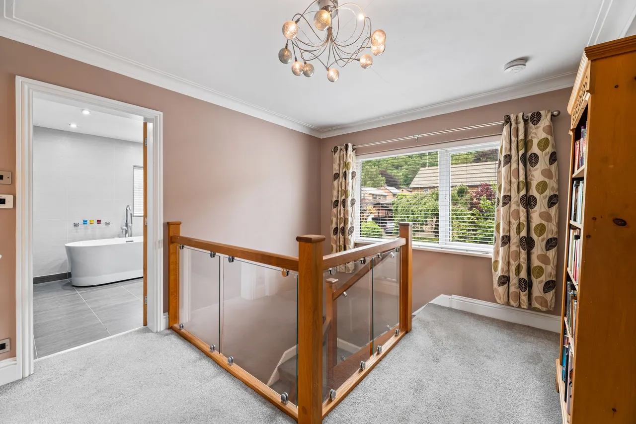 Orchard Close, Frodsham, photo 15
