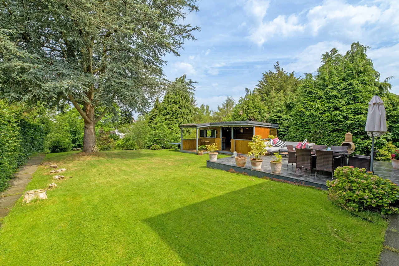 Orchard Close, Frodsham, photo 4